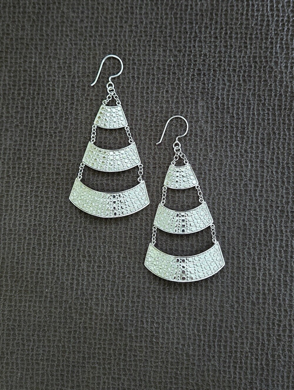 Anna Beck Silver🤍 Three3️⃣ Tier Earrings - NWOT